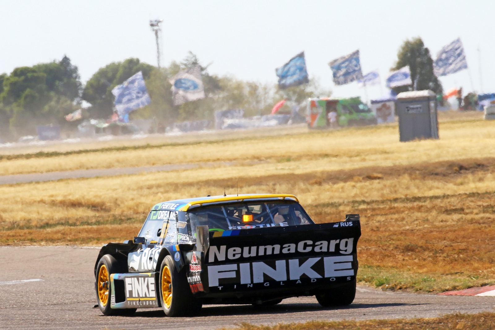 Las mejores fotos del domingo del Turismo Carretera en Viedma: WhatsApp Image 2023-02-12 at 11.08.38 (1).jpeg